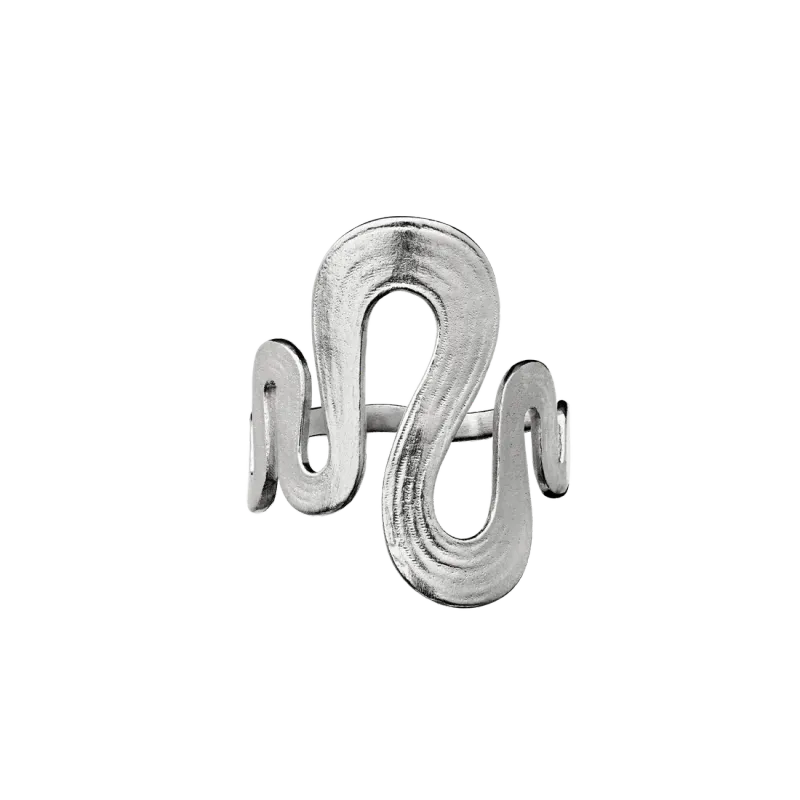 Maanesten Sasja ring